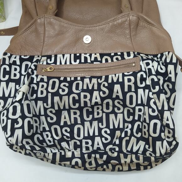 Marc by Marc Jacobs Classic Q Taupe Brown Pebbled Leather Shoulder Bag - Picture 12 of 16